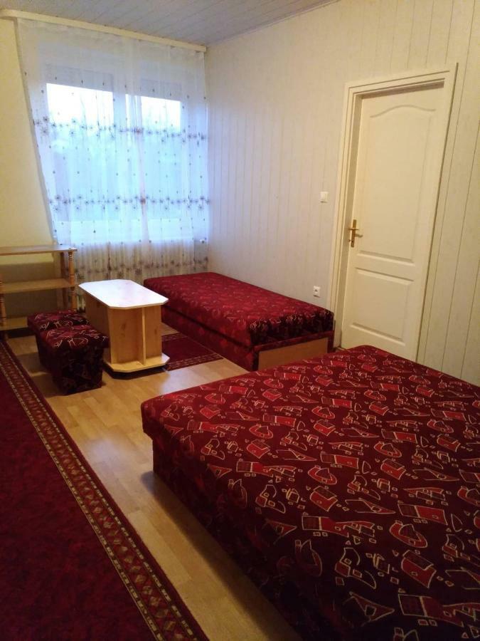 Nora Apartman Apartment Balatonfuzfo Exterior photo